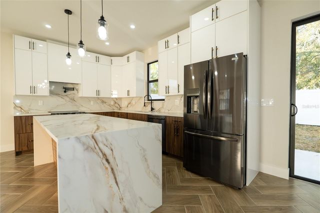 12905 WORCHESTER AVENUE, Tampa, FL 33624