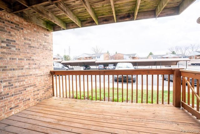 1335 Harbour Blvd 89, Trenton, MI 48183