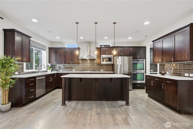 13638 NE 133rd Street, Kirkland, WA 98034