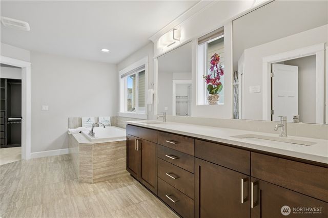 13638 NE 133rd Street, Kirkland, WA 98034