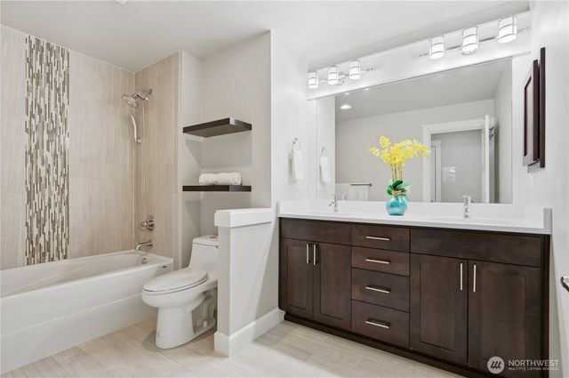 13638 NE 133rd Street, Kirkland, WA 98034