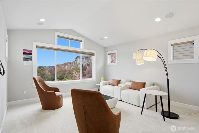 13638 NE 133rd Street, Kirkland, WA 98034