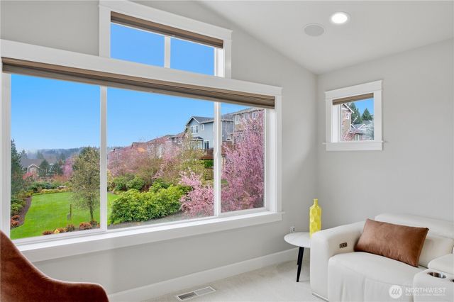 13638 NE 133rd Street, Kirkland, WA 98034