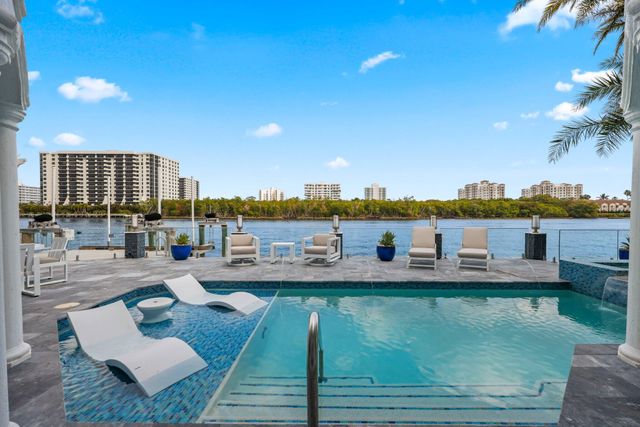 7188 NE 8th Drive, Boca Raton, FL 33487