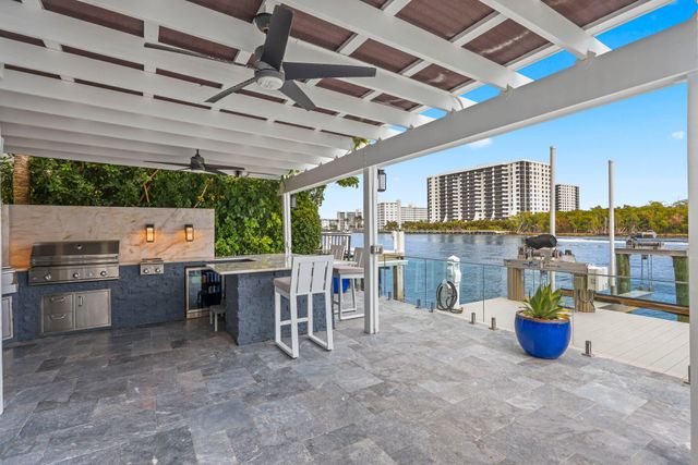 7188 NE 8th Drive, Boca Raton, FL 33487