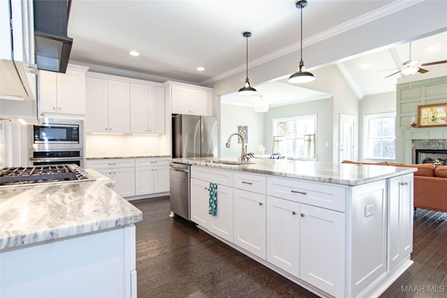 310 Sydney Drive S, Prattville, AL 36066