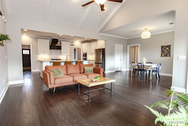 310 Sydney Drive S, Prattville, AL 36066