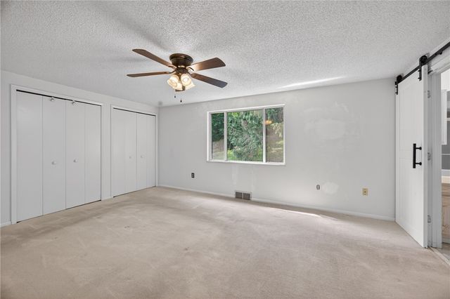3808 Edinburg Dr, Murrysville, PA 15668