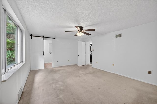 3808 Edinburg Dr, Murrysville, PA 15668