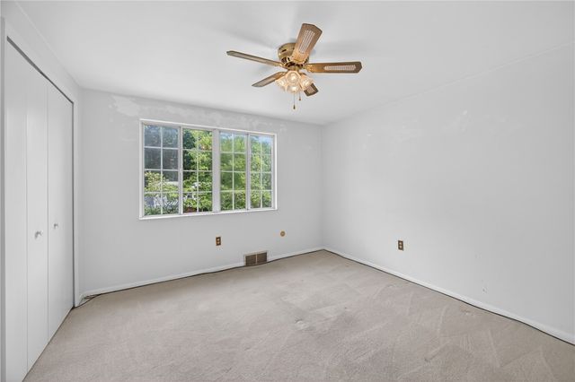 3808 Edinburg Dr, Murrysville, PA 15668