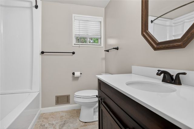 3808 Edinburg Dr, Murrysville, PA 15668