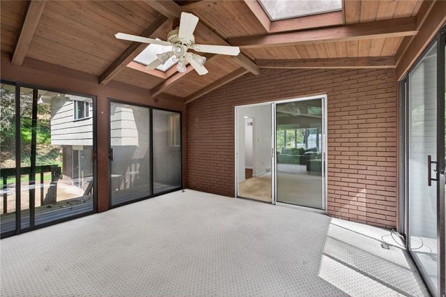 3808 Edinburg Dr, Murrysville, PA 15668