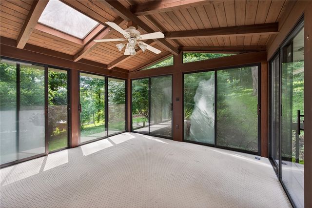 3808 Edinburg Dr, Murrysville, PA 15668