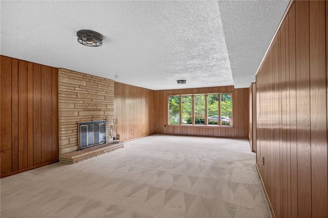 3808 Edinburg Dr, Murrysville, PA 15668