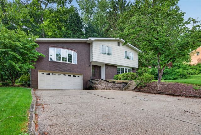3808 Edinburg Dr, Murrysville, PA 15668