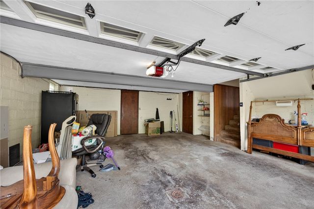 3808 Edinburg Dr, Murrysville, PA 15668