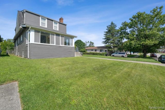18849 Delaware Avenue, Redford, MI 48240
