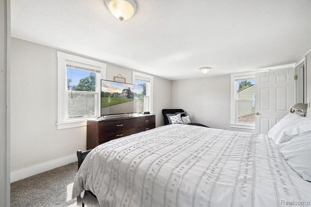 18849 Delaware Avenue, Redford, MI 48240