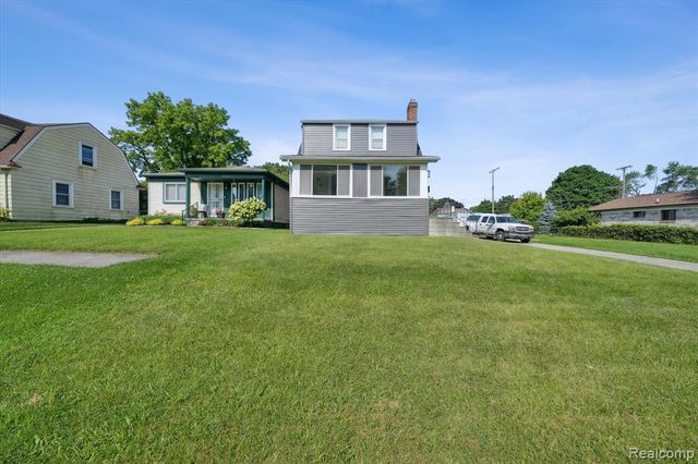 18849 Delaware Avenue, Redford, MI 48240