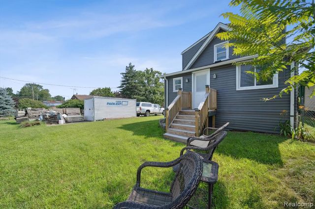18849 Delaware Avenue, Redford, MI 48240