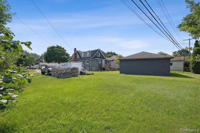 18849 Delaware Avenue, Redford, MI 48240