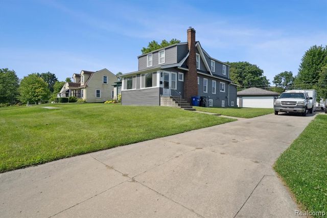 18849 Delaware Avenue, Redford, MI 48240