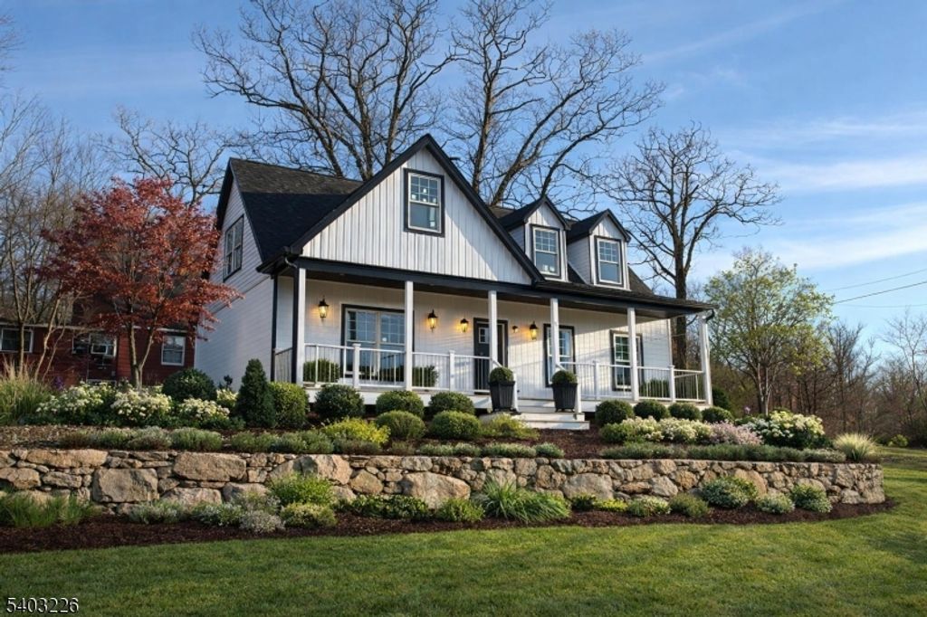 76 Lake Park Ter, West Milford Twp., NJ 07421