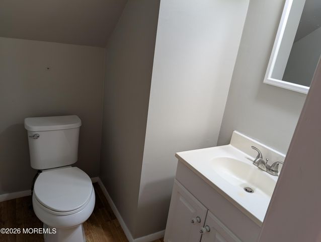 1 Fairway Drive, Toms River, NJ 08753