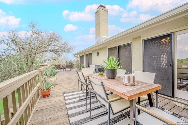 97 MISSION DR, New Braunfels, TX 78130