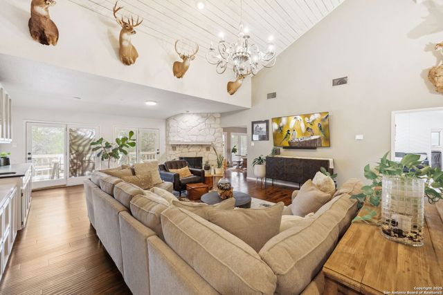 97 MISSION DR, New Braunfels, TX 78130