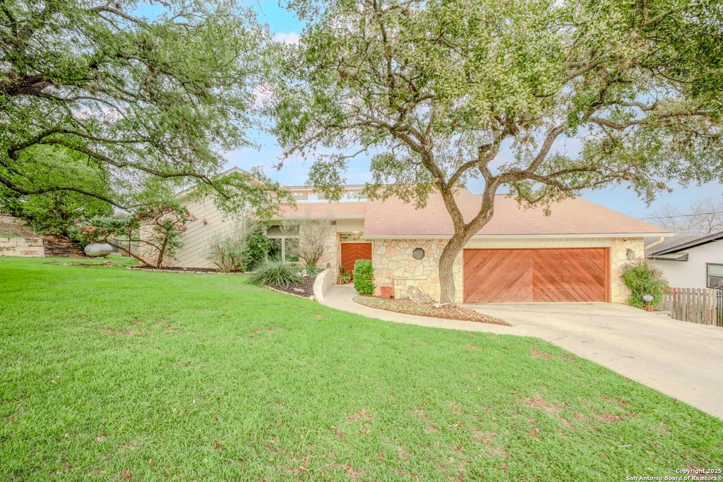 97 MISSION DR, New Braunfels, TX 78130