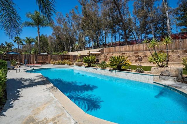 13056 Triumph, Poway, CA 92064