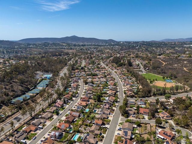 13056 Triumph, Poway, CA 92064