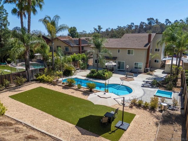 13056 Triumph, Poway, CA 92064