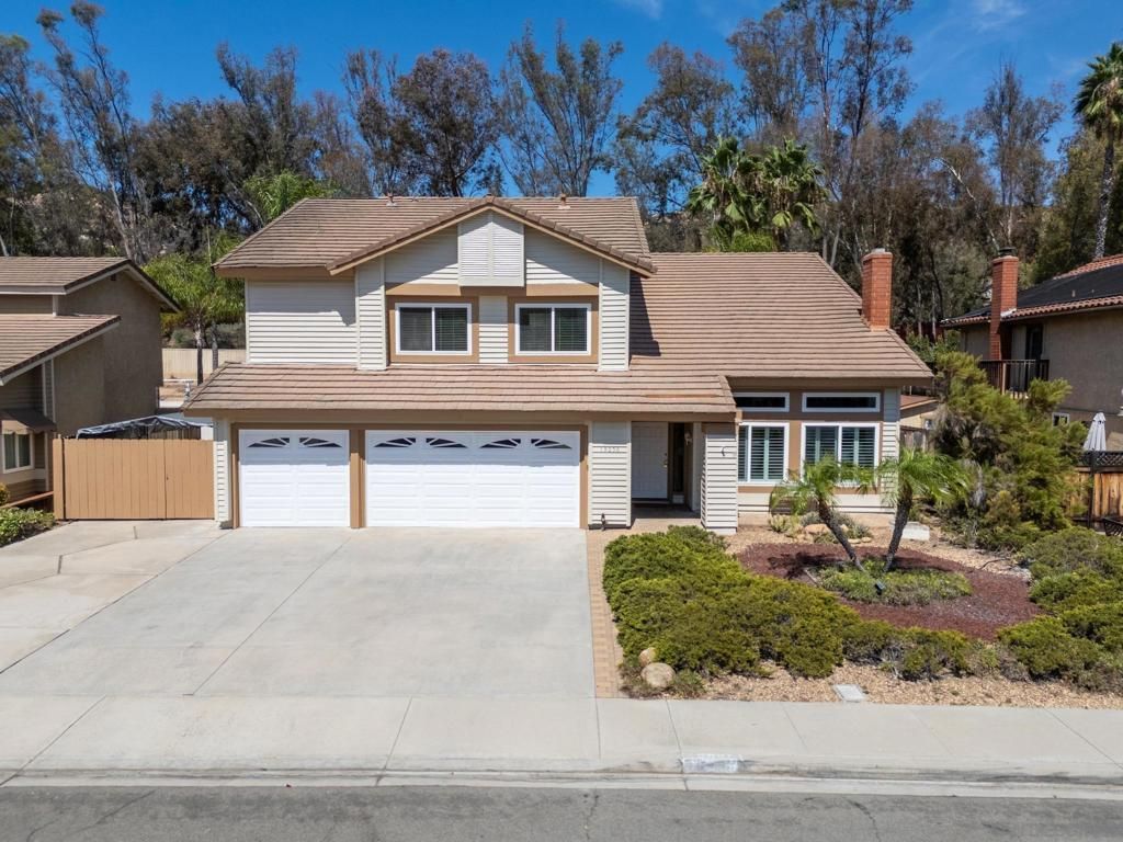 13056 Triumph, Poway, CA 92064