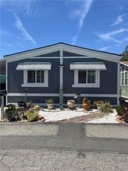 1414 W Central 69, Brea, CA 92821