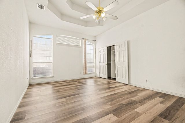 1005 Creek Bnd, Carrollton, TX 75007