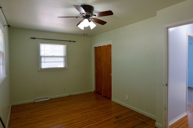 536 N Meeds Dr., Valley Center, KS 67147