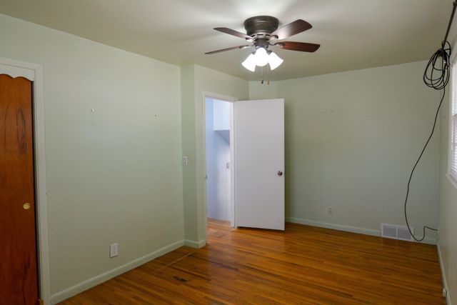 536 N Meeds Dr., Valley Center, KS 67147
