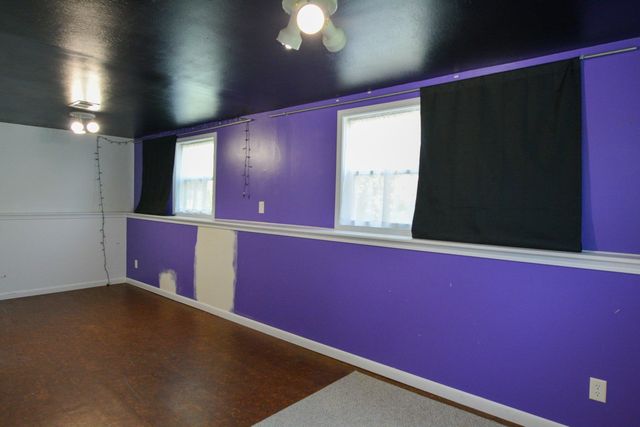 536 N Meeds Dr., Valley Center, KS 67147