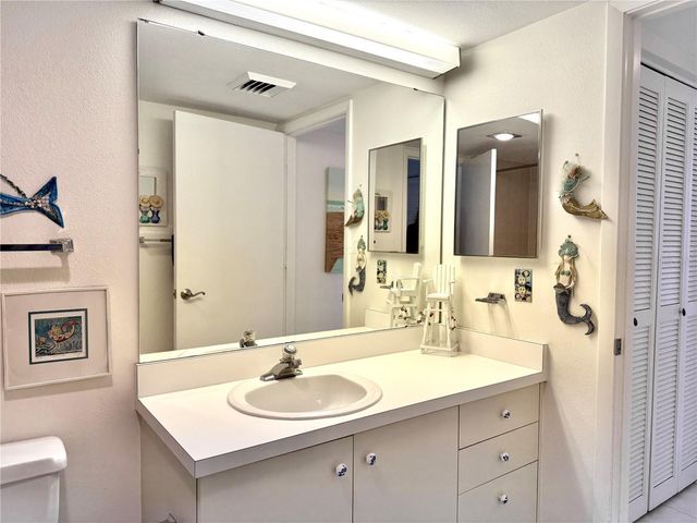 1105 GULF OF MEXICO DRIVE 401, Longboat Key, FL 34228