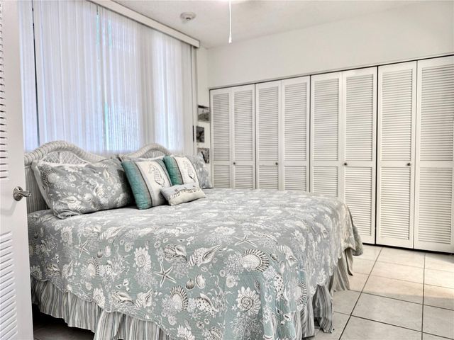 1105 GULF OF MEXICO DRIVE 401, Longboat Key, FL 34228