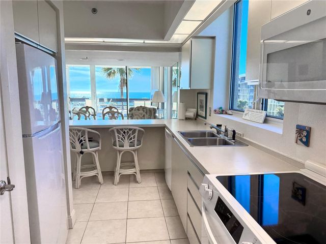 1105 GULF OF MEXICO DRIVE 401, Longboat Key, FL 34228