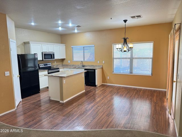 2432 E Palm Beach Drive, Chandler, AZ 85249