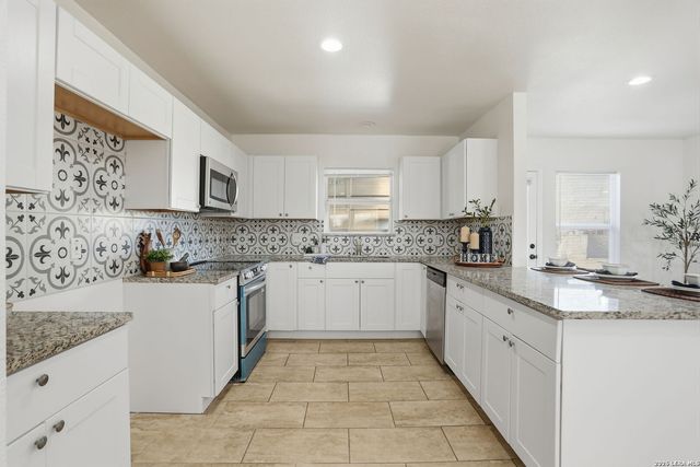 2543 W Mulberry, San Antonio, TX 78228