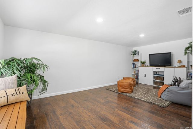 2543 W Mulberry, San Antonio, TX 78228