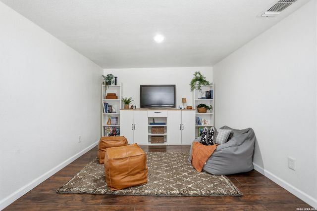 2543 W Mulberry, San Antonio, TX 78228