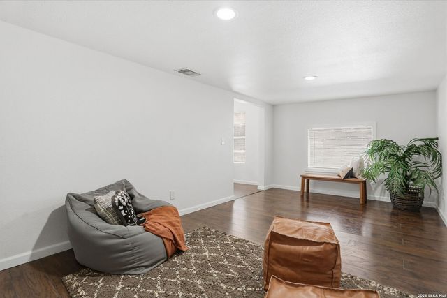 2543 W Mulberry, San Antonio, TX 78228