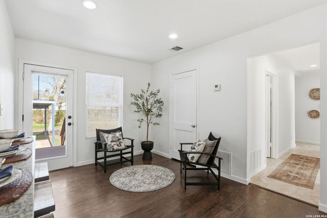 2543 W Mulberry, San Antonio, TX 78228