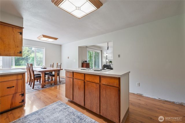 1304 Coal Creek Road, Longview, WA 98632